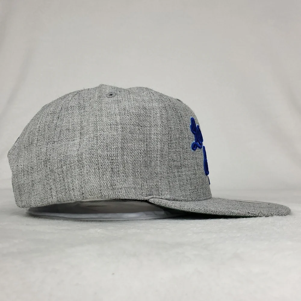 LA‎ Lakers Mitchell & Ness NBA Snapback Hat Cap Script 3D Logo Heather Gray NWT